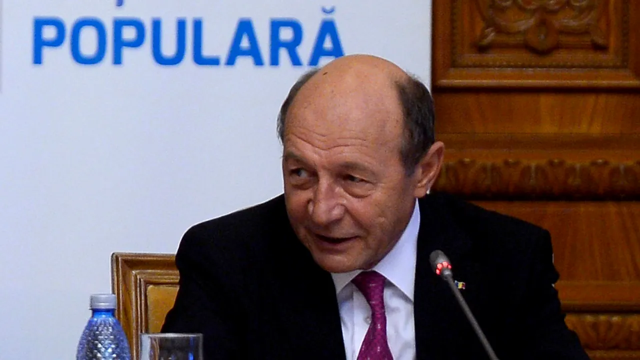 Băsescu: Am felicitat PMP că au salvat democrația, votând împotrivă la numirea lui Hellvig