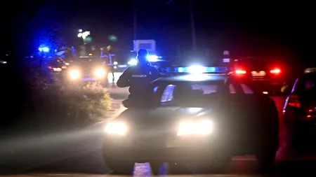 Atac armat în Kentucky, SUA. Polițist împușcat într-un schimb de focuri la Biserica Baptistă