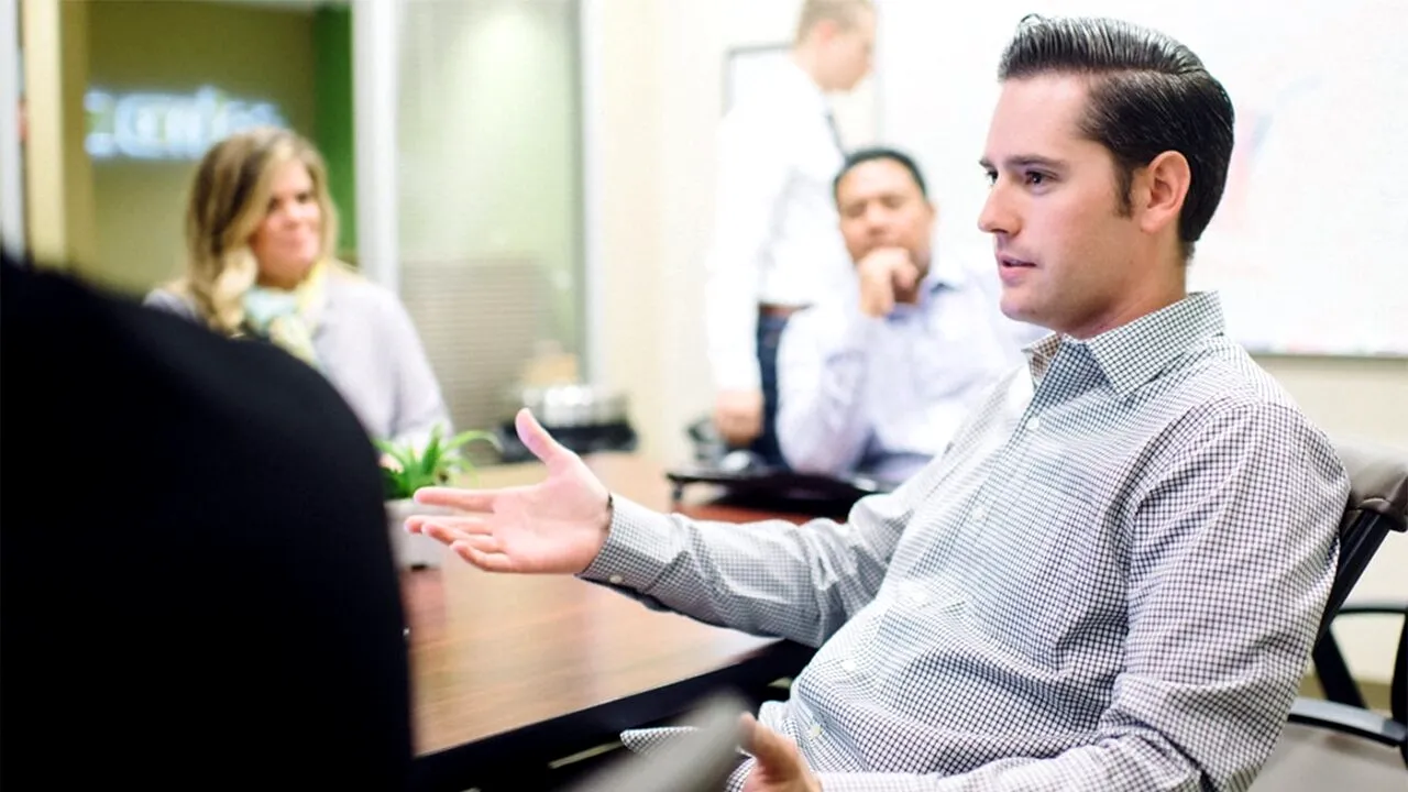 Cele 10 expresii pe care le folosesc toți oamenii needucați. Dacă auzi aceste cuvinte, nu mai vorbi cu persoana respectivă!