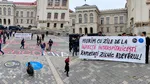 PROTEST emoționant în centrul Iașiului, după tragedia celor 7 copii, de la Spitalul de Pediatrie. Oamenii vor transparență: „Raportați adevărul”