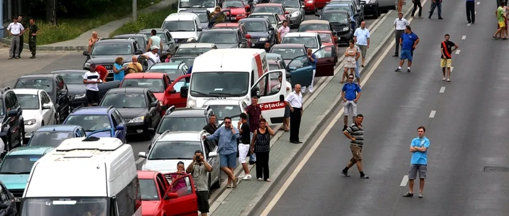 Două accidente în lanț în zona Băneasa. NOUĂ AUTOTURISME au fost implicate