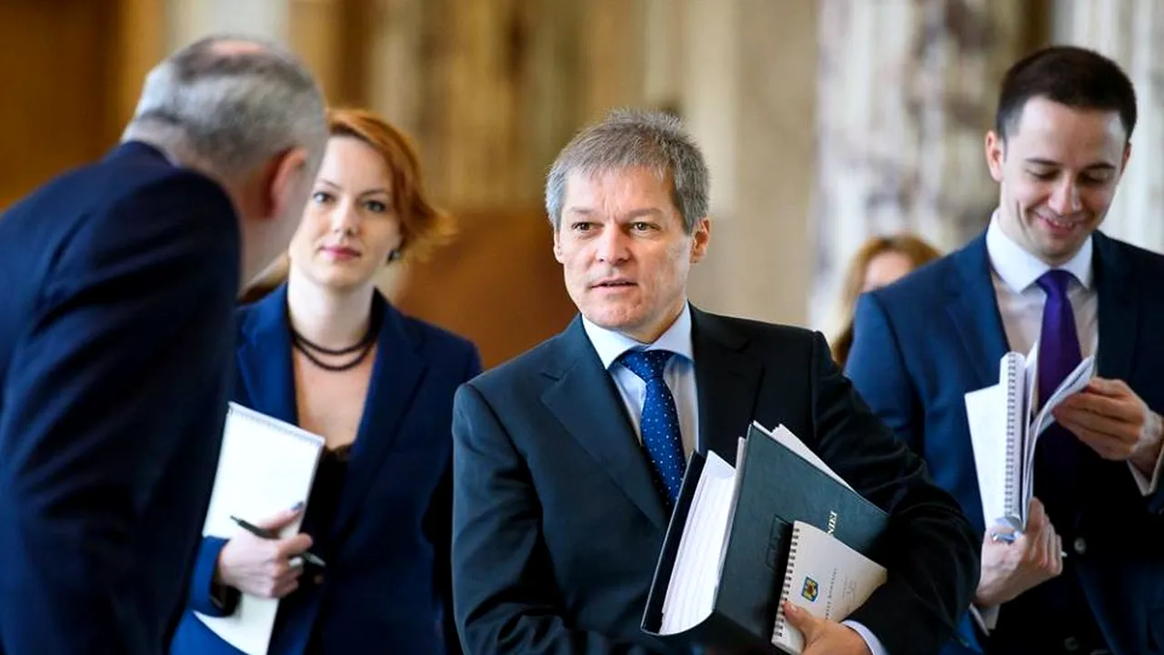 Dacian Cioloș își face, oficial, partid. „Noi, cei care am fondat România 100, suntem hotărâți să facem asta