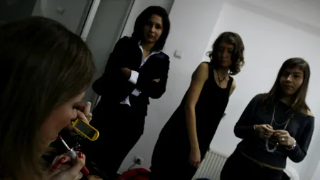 „Mă scuzați, trebuie să merg la toaletă