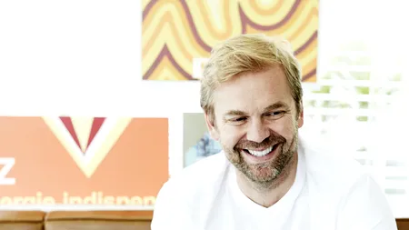 Doliu în lumea gastronomiei! Celebrul bucătar australian Bill Granger, supranumit „nașul” pâinii prăjite cu avocado, a MURIT la vârsta de 54 de ani