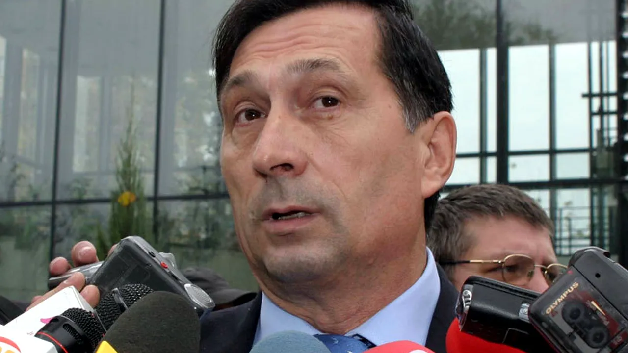 Crăciunescu și-a reziliat oficial contractul cu FRF. Deaconu revine în funcția de președinte al CCA