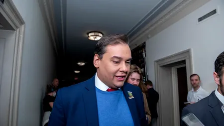 Camera Reprezentanților din SUA l-a exclus pe politicianul republican George Santos, pe fondul acuzațiilor de fraudă