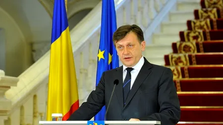 Cum și-a jucat Crin Antonescu rolul de 