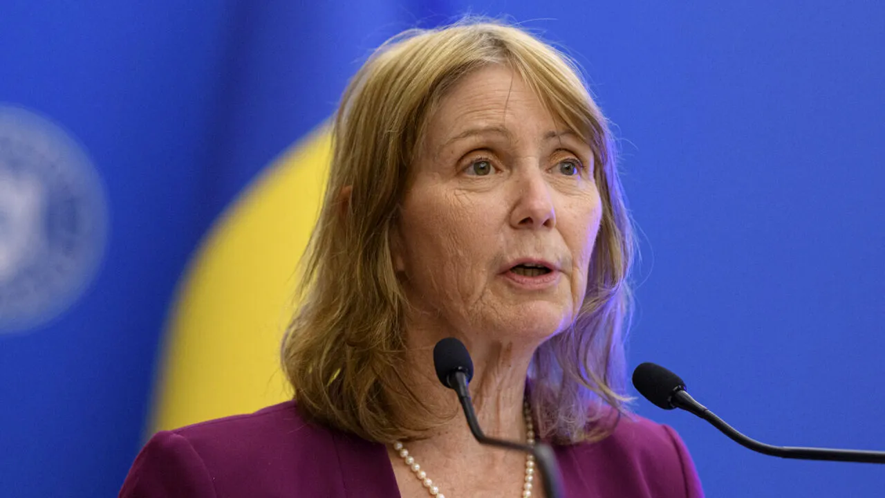 Ambasadoarea SUA părăsește intempestiv România