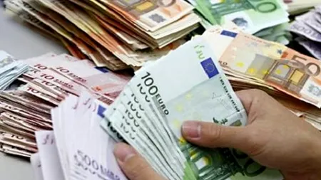 Un euro va depăși 4,75 lei în următoarele luni, spun oamenii de afaceri. 