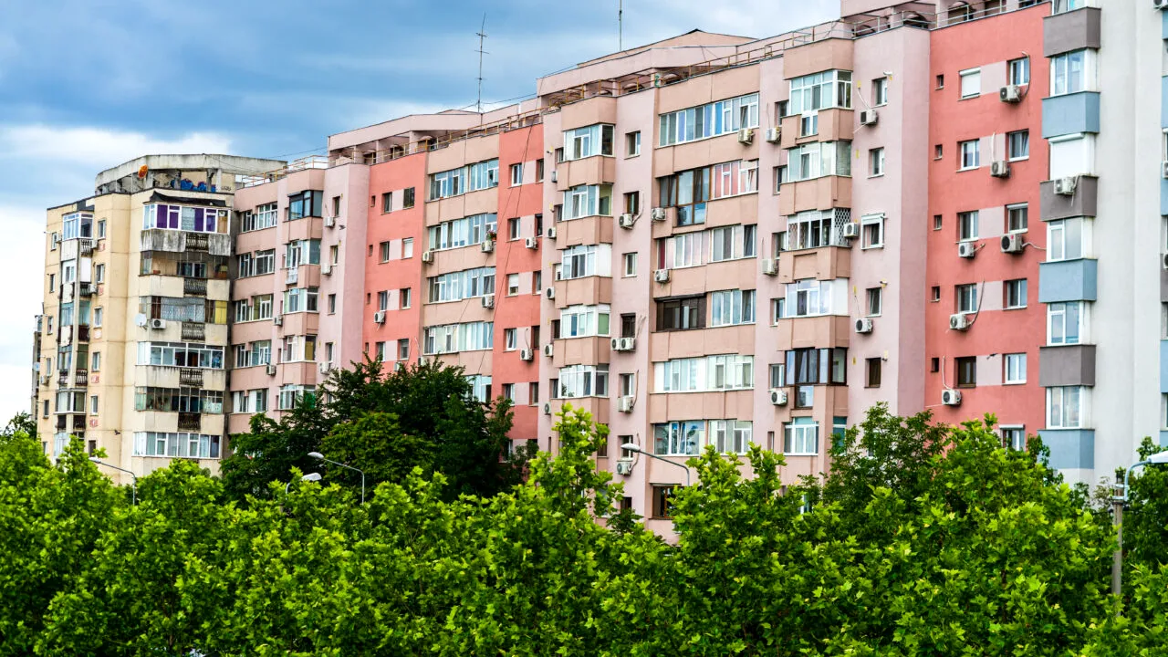 Dreptul garantat prin GDPR pe care nu toți proprietarii de garsoniere și apartamente îl cunosc. Asociația nu-i poate refuza