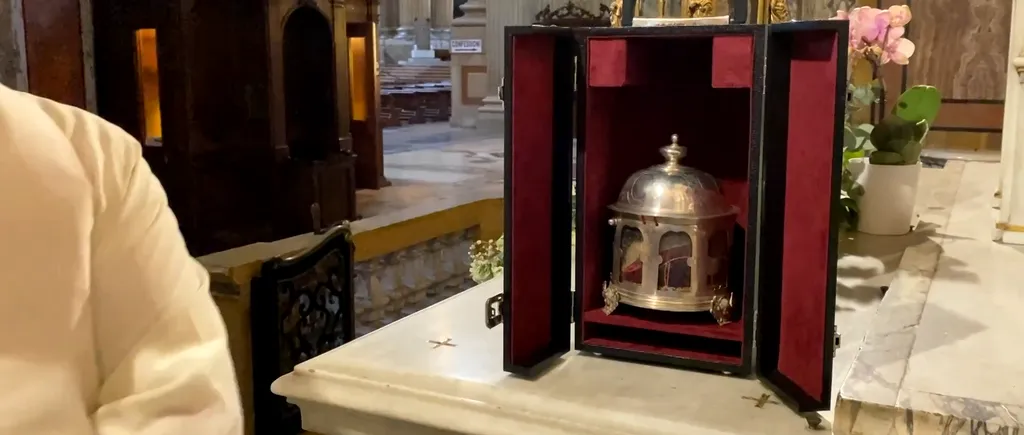 VIDEO | Moaștele Sfintei Ana vor sosi pentru prima dată în România. Unde va fi expusă racla