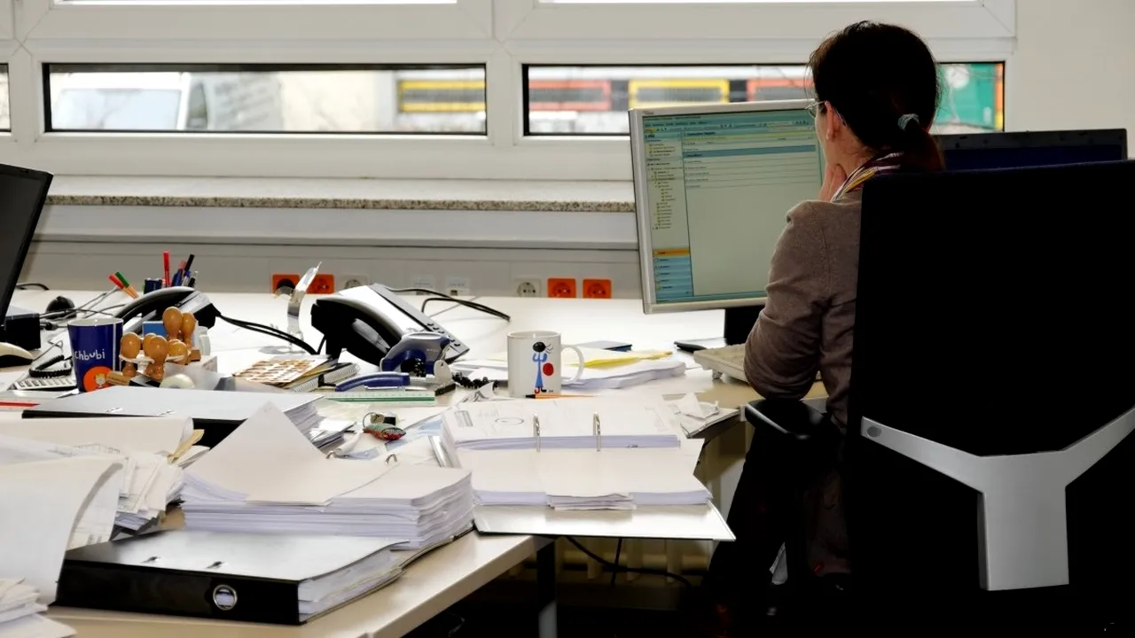 „Este mai PERICULOS decât fumatul”. Cancerul poate fi declanșat de acest obicei banal