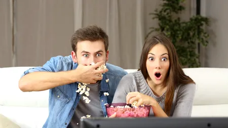 ȘOCANT. Un nou studiu relevă câți ani din viață petrec oamenii în fața ecranelor: „Aveți grijă la sănătatea ochilor!”