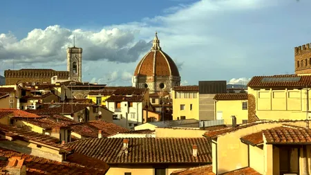 De ce să vizitezi Florența în perioada Crăciunului: De la Domul Santa Maria și muzeele de artă la cofetăriile și restaurantele cu meniuri toscane