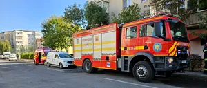 INCENDIU izbucnit într-un bloc din Slatina. Mai mulți locatari, inclusiv un bebeluș, au fost evacuați pe geam