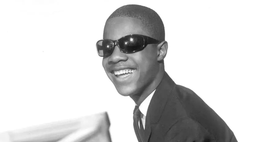 13 MAI, calendarul zilei: Stevie Wonder împlinește 74 de ani. Cântărețul n-a schimbat niciodată casa de discuri