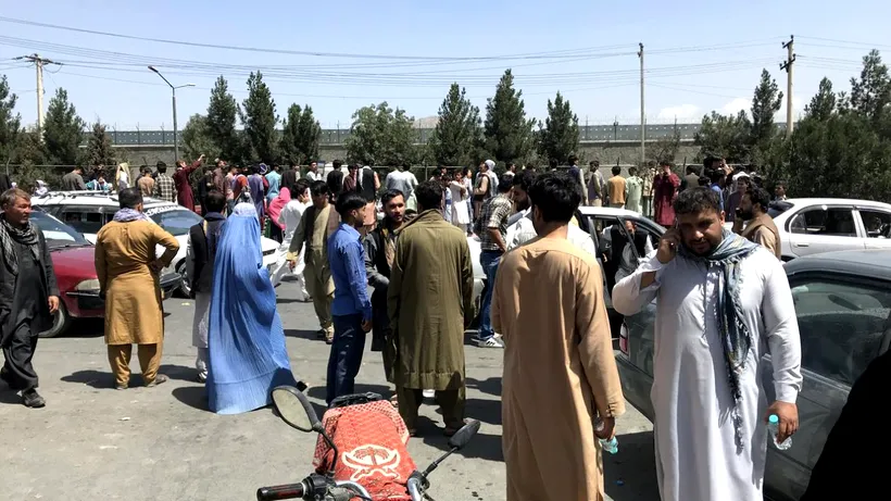 UPDATE - Bilanțul exploziilor de la aeroportul din Kabul a depășit 100 de morți. Printre victime se află civili afgani și militari americani / Câți români se mai află în Afganistan și care e reacția MAE