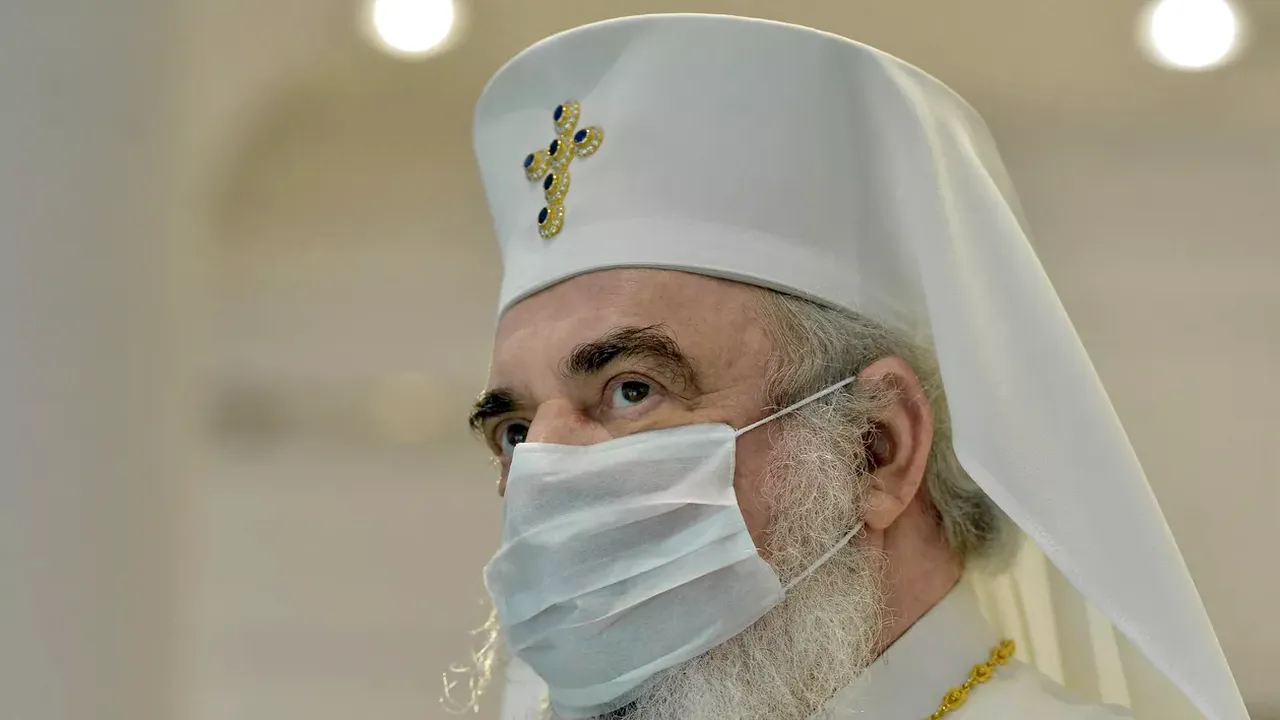 Patriarhul Daniel: România, binecuvântată cu capul Sfântului Andrei / Catedrala Neamului, ridicată cu mâna apostolului