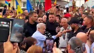 Călin Georgescu, primit cu flori și urale la Târgul de la Izbiceni, Olt. „Țara întreagă va fi din nou a voastră”