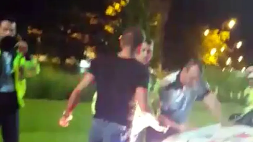 Ministrul de Interne îl apără pe polițistul care l-a pocnit pe Boureanu. „A reacționat după ce a fost lovit