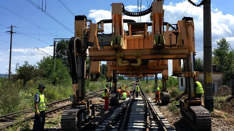 Grindeanu: ”CFR SA a semnat astăzi primul contract de reînnoire a suprastructurii feroviare, finanțat din PNRR”