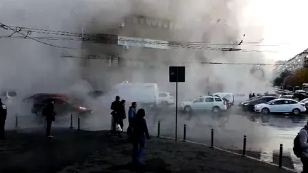 Trafic îngreunat în zona Gării de Nord. O conductă RADET s-a spart