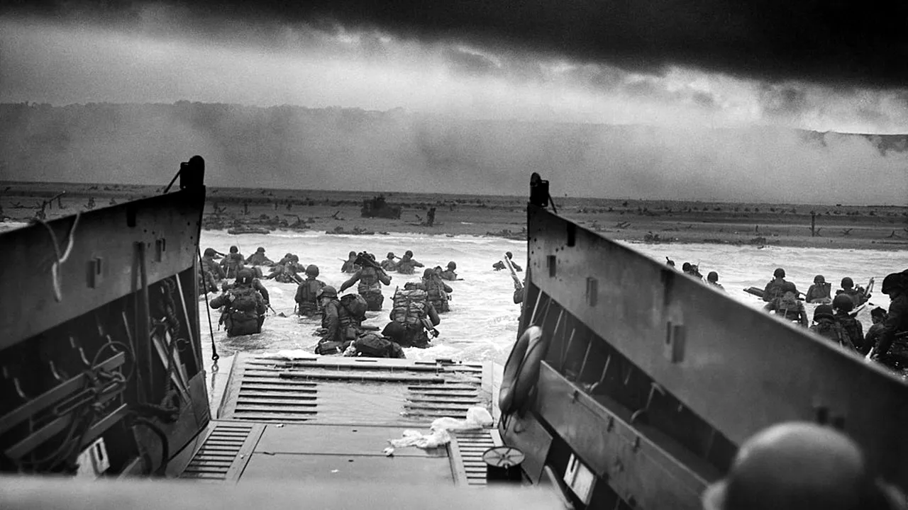 Theresa May, Emmanuel Macron și Donald Trump vor participa la comemorarea Debarcării din Normandia