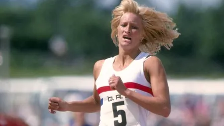 A murit subit în timp ce făcea topless. Medicii, după nouă luni: 