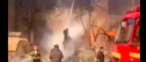 VIDEO | Trei morți în urma prăbușirii unui avion de luptă peste o școală dintr-un cartier rezidențial din Iran