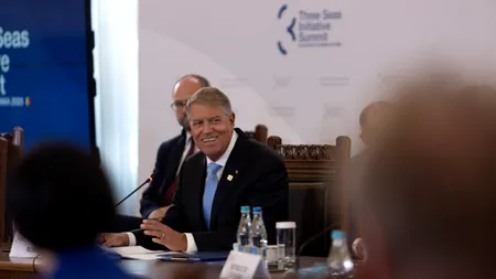VIDEO | Uite drona, nu e drona! Președintele Klaus Iohannis spune că avem de-a face cu o situație FLUIDĂ. „Asta este!”