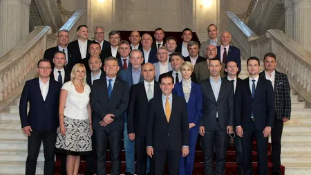 PNL și-a ales noua conducere. Cine sunt liberalii care vin alături de Orban 