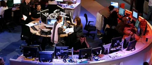 Un jurnalist acuzat de terorism dă în judecată Al Jazeera și cere 100 de milioane de dolari