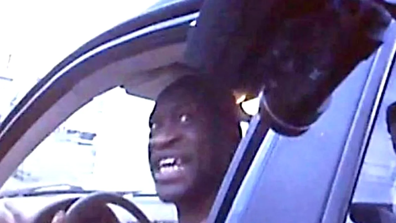 Mărturie cutremurătoare a unui expert în dosarul privind moartea lui George Floyd: ”Polițistul a rămas pe gâtul lui încă 3,27 minute după ultima respirație” (VIDEO))