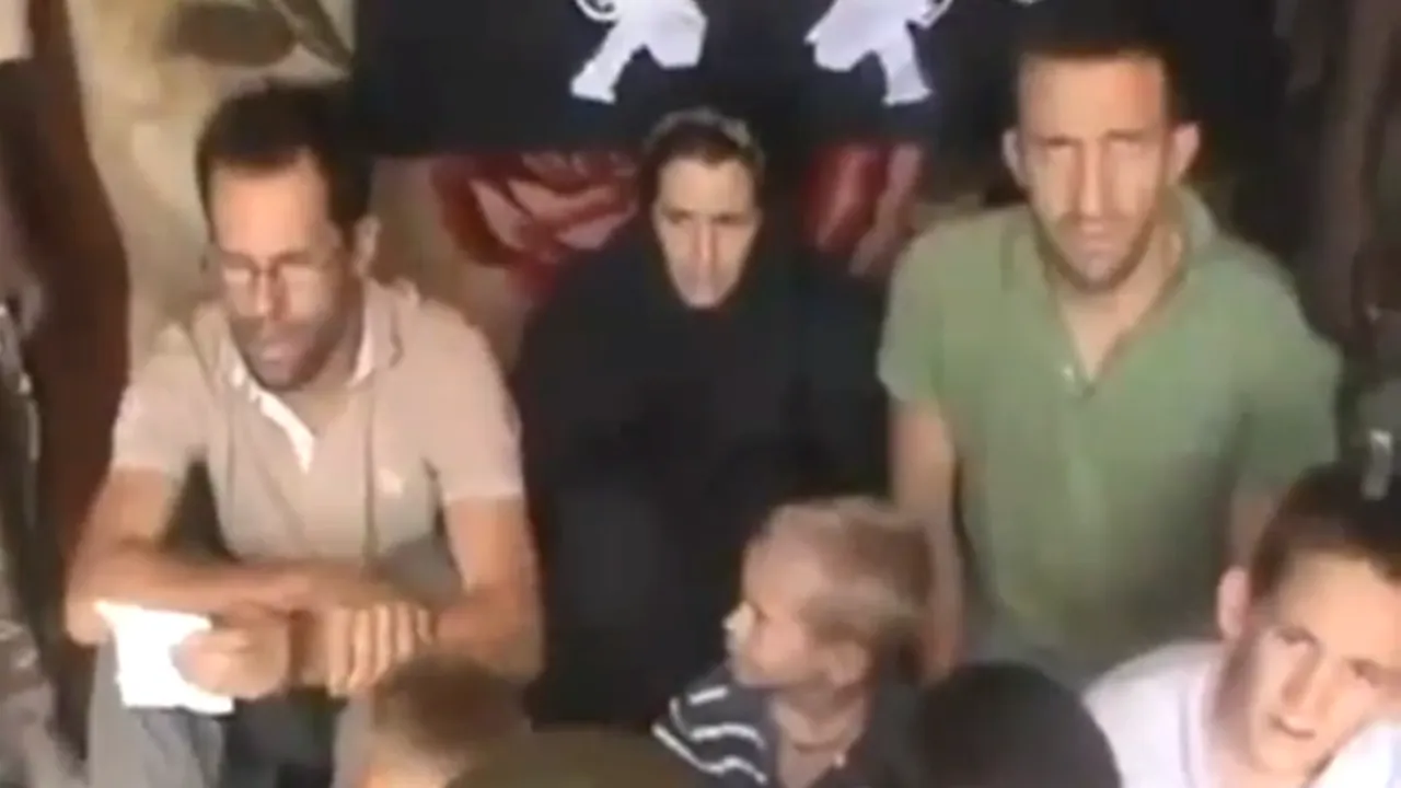 VIDEO - Înregistrare cu familia franceză răpită în Camerun, postată pe YouTube