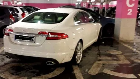 Ziua în care pietonii au luat atitudine contra BIZONILOR din trafic: ce au făcut părinții după ce un șofer parca zilnic PE TRECEREA DE PIETONI de lângă școala copiilor