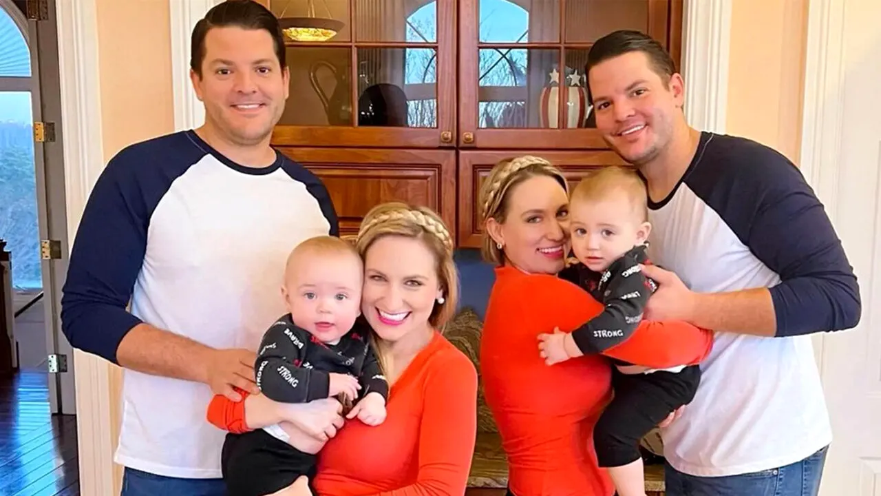 Caz rarisim! Acești doi verișori, născuți la 3 luni distanță, sunt 