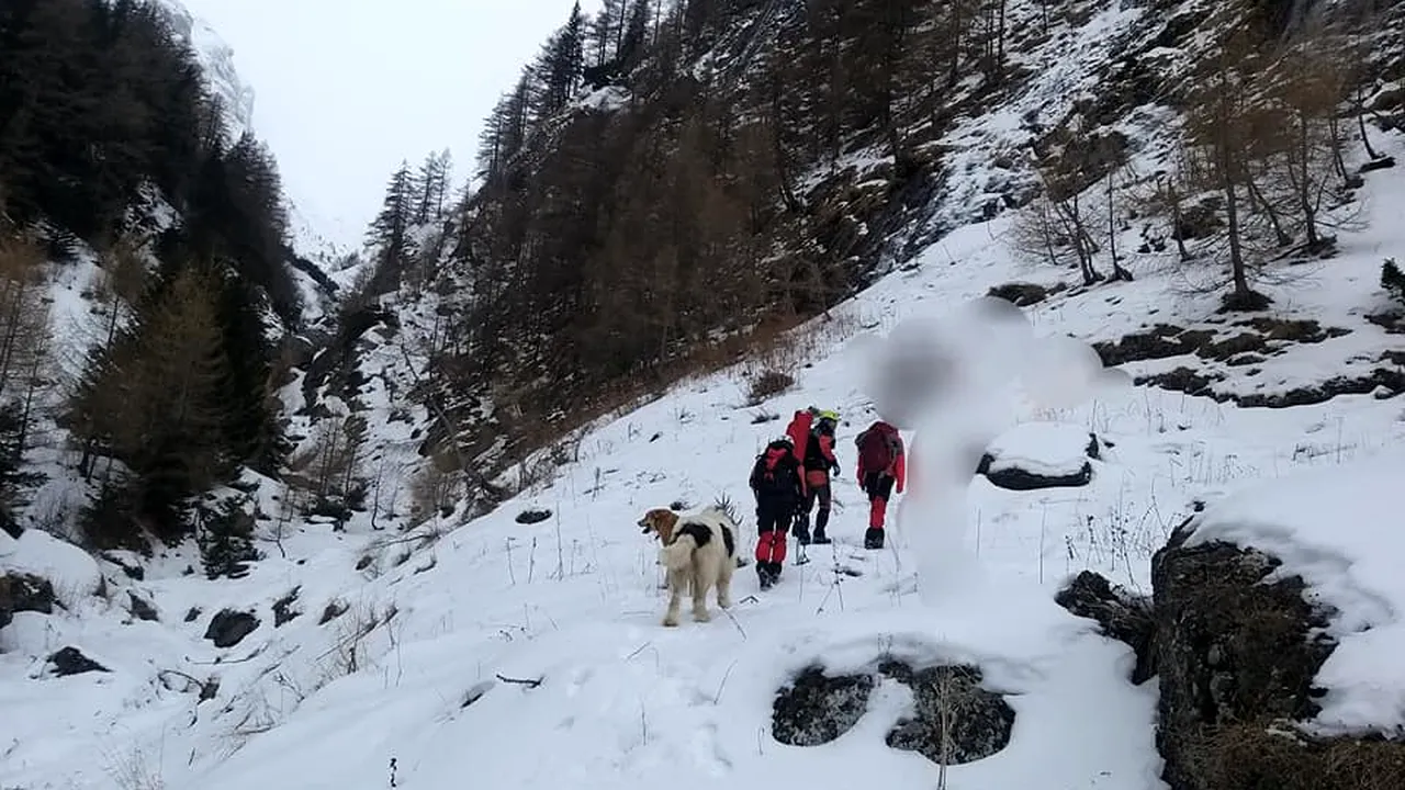 Vremea în weekend la munte. Ploi și vânt în stațiunile de pe Valea Prahovei, zăpadă pe creste