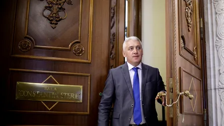 Țuțuianu povestește cum a  fost convins de Tudose să-și scrie demisia: 