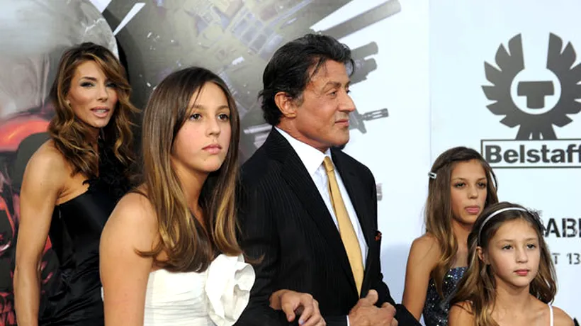 Sylvester Stallone are 3 fete și povestește cum și-a dat seama că nu va fi un tată indulgent. Un băiat a sunat-o pe Sophia când avea 14 ani