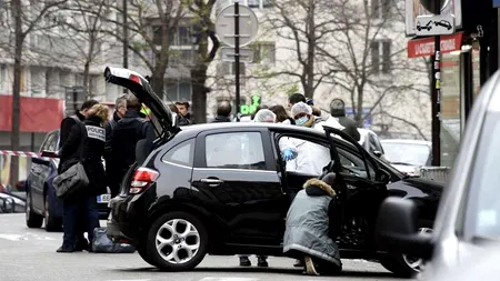 Ce au găsit anchetatorii în mașina abandonată ieri de atacatorii din Paris