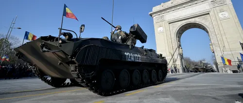LA MULȚI ANI, ROMÂNIA! Parada militară de Ziua Națională pe sub Arcul de Triumf din București