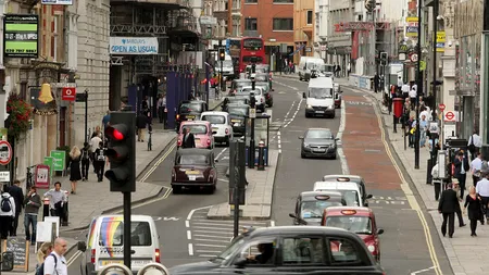 MAREA BRITANIE A IEȘIT DIN RECESIUNE, cu o creștere economică de 1% în trimestrul al treilea