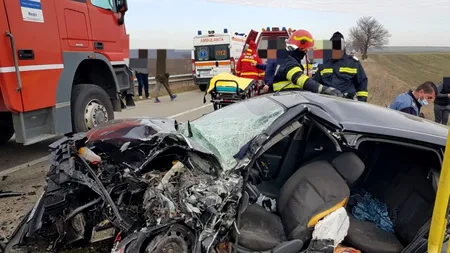 VIDEO | Tragedie pe o șosea din Dolj. Doi oameni și-au pierdut viața în urma unui accident petrecut în apropiere de Băilești