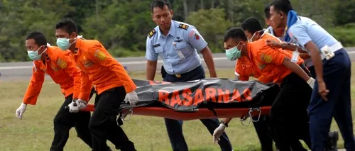 Epava avionului AirAsia dispărut duminică a fost găsită