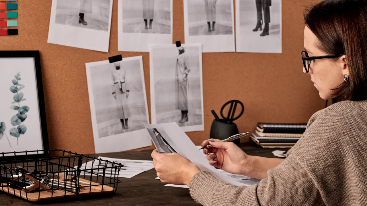 Două fabrici importante din Sibiu, care produc pentru branduri celebre de lux, fac ANGAJĂRI. Rezultatele financiare, pe creștere