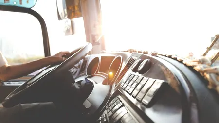 Ce salariu are un șofer de TIR în 2023. Cât se poate câștiga pe lună cu acest job