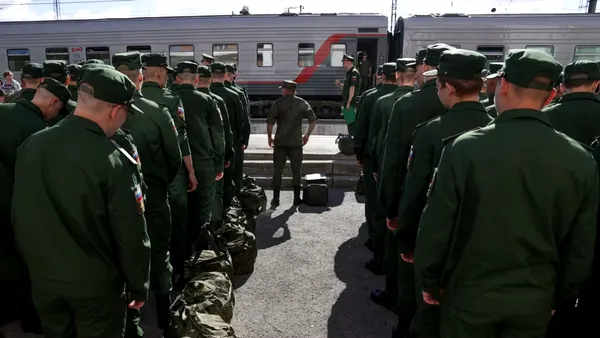 Rusia vrea să recruteze și mai mulți deținuți pentru războiul din Ucraina. Guvernul elimină noi restricții privind condamnările penale