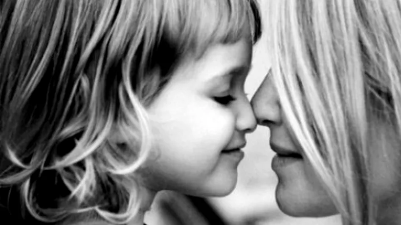 Patru motive pentru care fetele nu ar trebui să audă de la mamele lor că sunt frumoase 