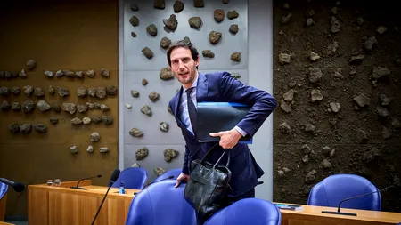 Ministrul olandez de Externe se afla în vizită la Kiev, în timpul raidurilor rusești de marți. Oficialul, nevoit să se ascundă într-un adăpost anti-bombe