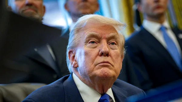 Trump anunță că va decide curând asupra noilor livrări de arme pentru Taiwan, după avertismentele Chinei